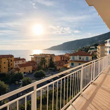 Vista Mare Panoramica Terrazza Privata - Parcheggio - Relax A 5 Min Dal Mare *